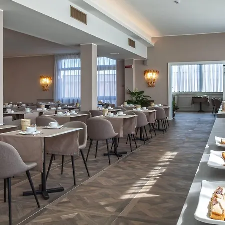 Hotel Bristol Buja 5*