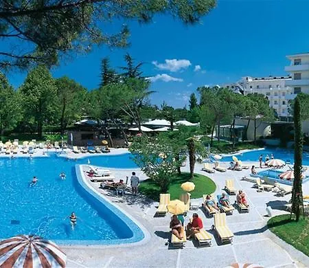 Bristol Buja Hotel 5*