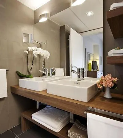 Bristol Buja Hotel 5*