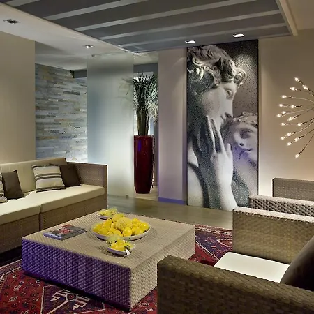 Hotel Bristol Buja