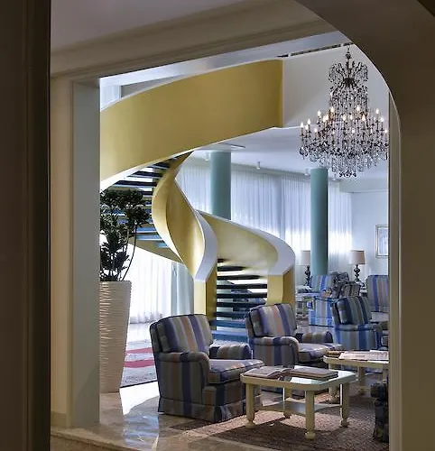 Bristol Buja Hotel 5*