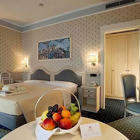Hotel Bristol Buja 5*
