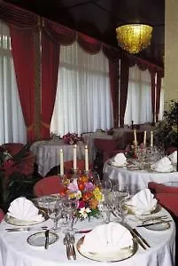 Hotel Bristol Buja