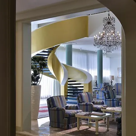 Bristol Buja Hotel 5*