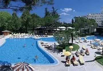 Отель Bristol Buja 5*