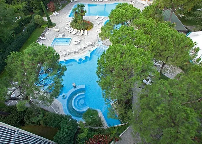 브리스톨 부자 5*